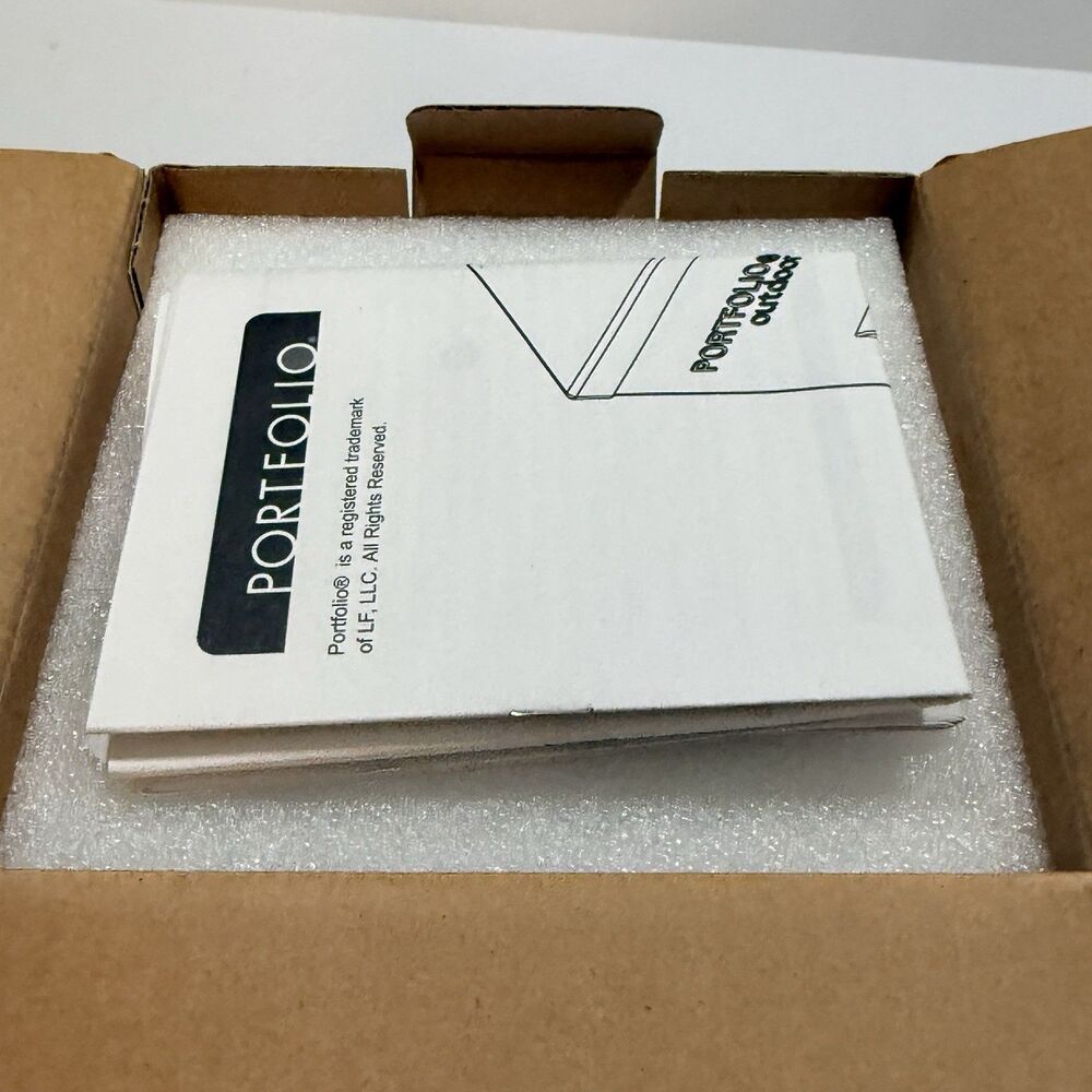 Portfolio 120 Watt 12V Landscape Lighting Low Voltage Transformer Power Pack New - Picture 5 of 9